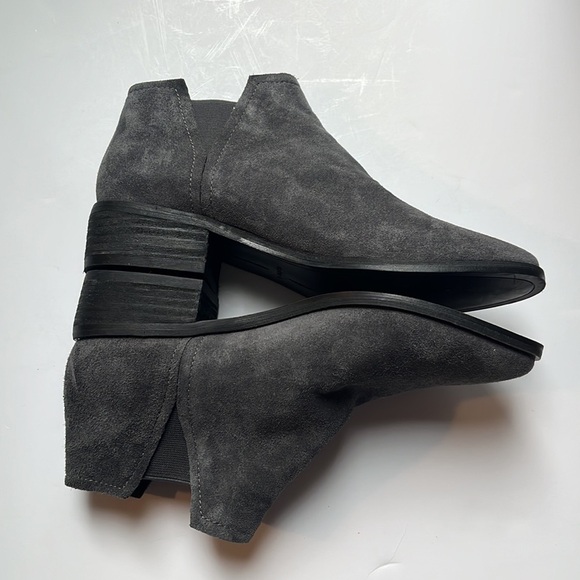 Tarah Gray Suede Dolce Vita Western Ankle Boots Women’s 9.5 - Picture 2 of 13
